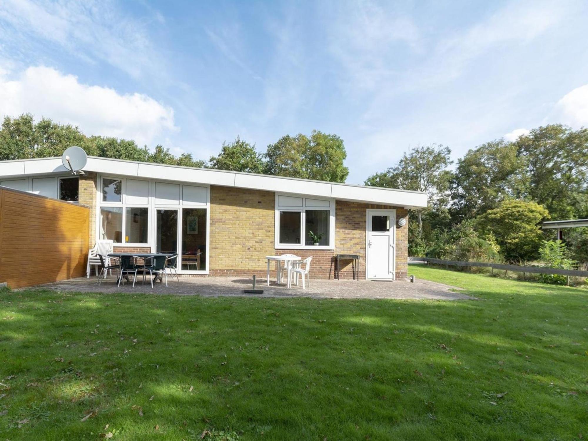 Holiday Home With Fabulous Garden Sint Maartensvlotbrug Exterior photo