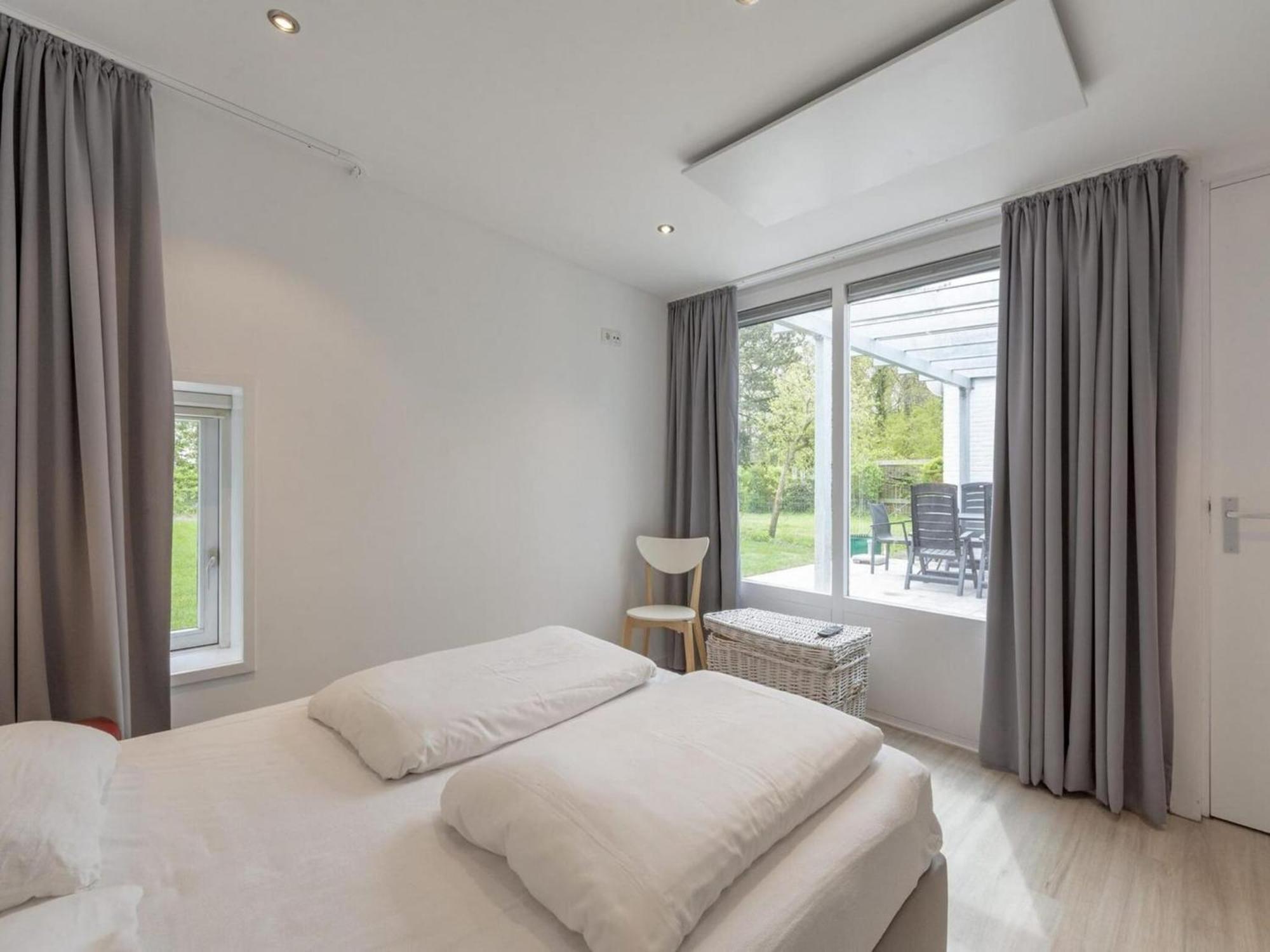 Holiday Home With Fabulous Garden Sint Maartensvlotbrug Exterior photo